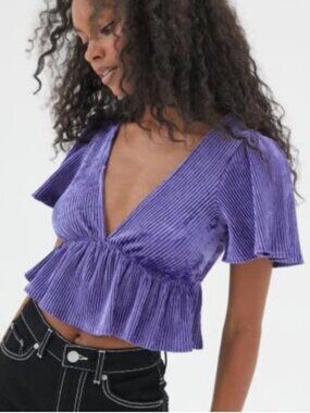 Urban Outfitters Crushed Velvet Peplum Top Short Sleeve Purple Sz Medium V-neck